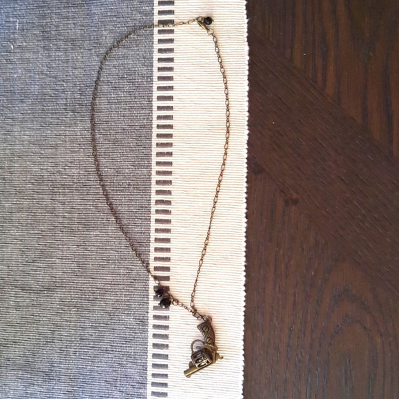 Bronze revolver necklace - Picture 1 of 3